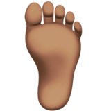 Pied (peau légèrement mate)